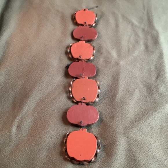 Cute wood and metal hanging pumpkin welcome sign. Approximately 26 1/2” long - Picture 5 of 5